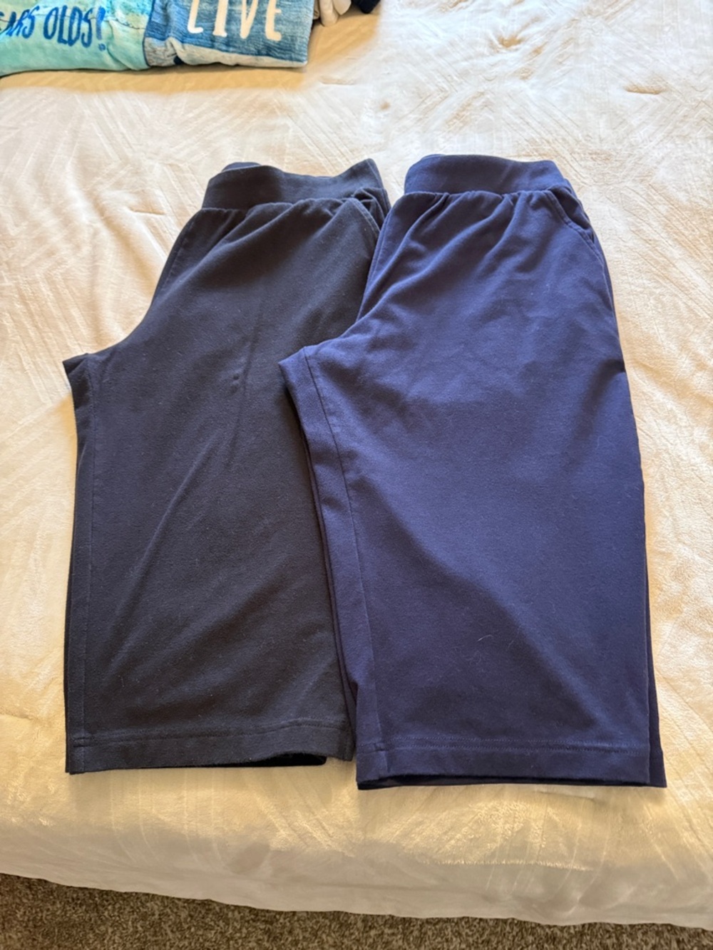 croft & barrow Black and Navy Knit Capris Duo
